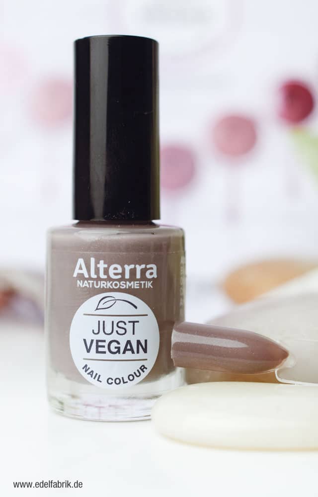 Alterra Nagellack Limited Edition Just Vegan Swatch Vegan Grey