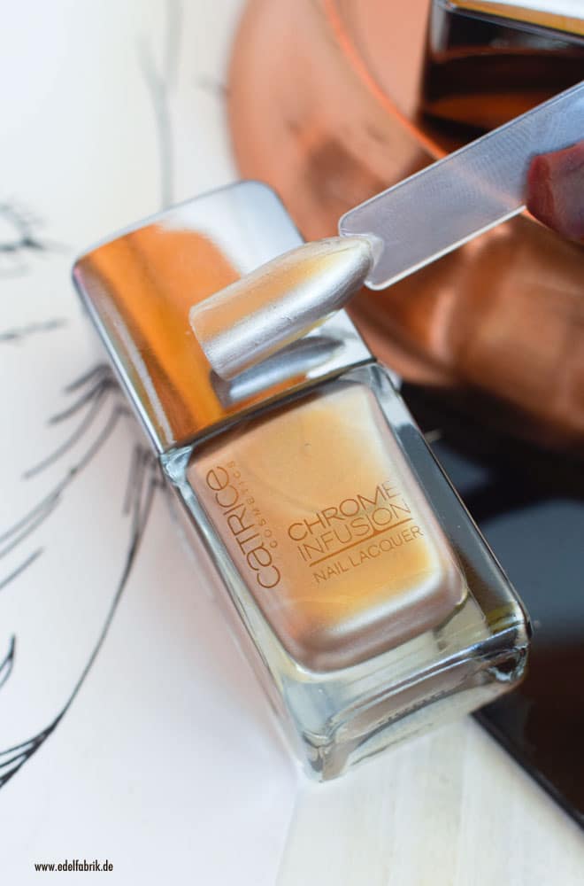 Catrice Chrome Infusion Nails 03 Stunning Rose Gold, Swatch