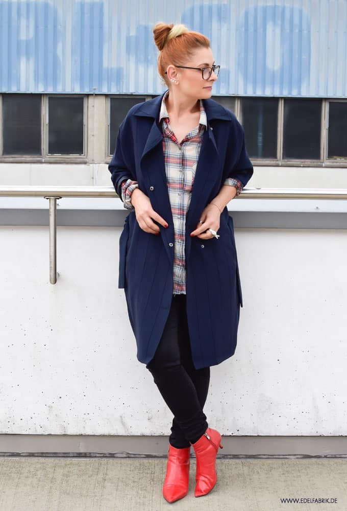 Modeblog für Frauen über 30 und 40, blau und rot kombinieren